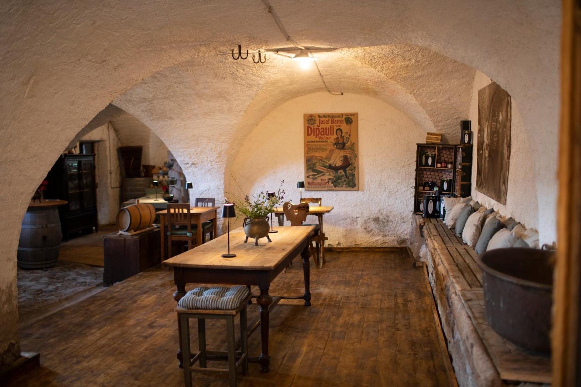 Baron Di Pauli Apartment Caldaro Bagian luar foto
